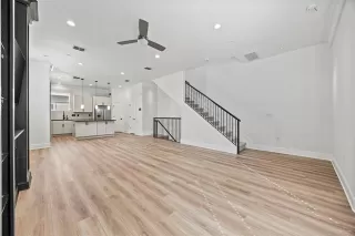 Photo #6: 20972161 Listing 