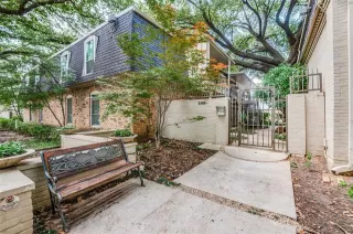 Photo #3: 20972982 Listing