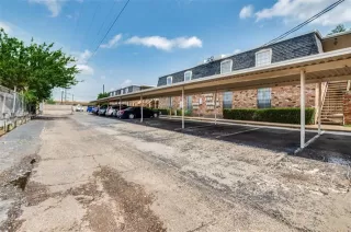 Photo #4: 20972982 Listing