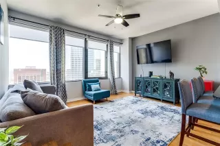 Photo #3: 20973353 Listing