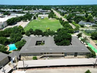 Photo #6: 20973665 Listing 