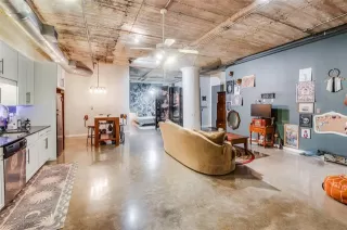 Photo #2: 20974234 Listing 