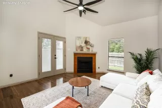 Photo #6: 20976324 Listing 