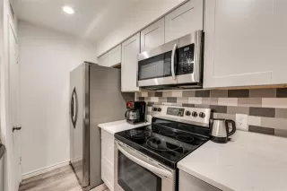 Photo #6: 20976386 Listing