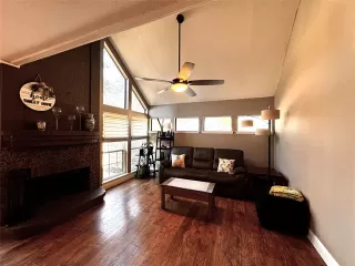 Photo #2: 20977096 Listing