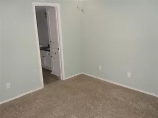 Photo #6: 20977607 Listing