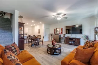 Photo #3: 20978587 Listing