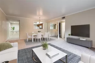 Photo #2: 20981192 Listing