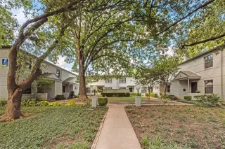 Photo #2: 20981383 Listing 