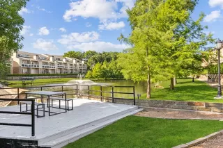 Photo #3: 20981940 Listing 