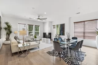 Photo #3: 20982425 Listing 