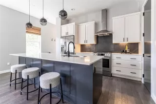 More Details about MLS # 20982514 : 4620 MUNGER AVENUE #107