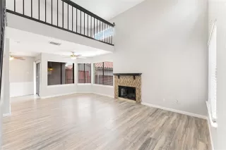 Photo #5: 20982866 Listing 