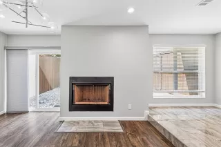 Photo #3: 20982918 Listing