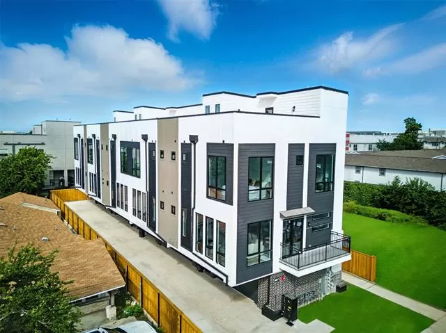 MLS: 20982991 Condo For Sale