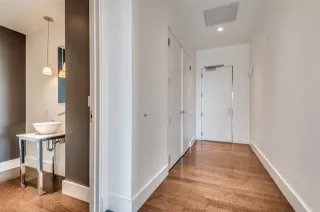 Photo #5: 20983635 Listing