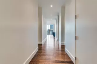 Photo #6: 20983635 Listing