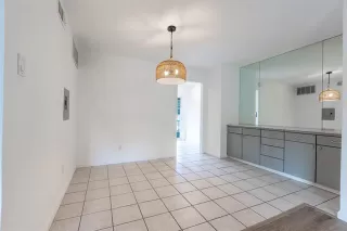 More Details about MLS # 20984125 : 10212 REGAL OAKS DRIVE #C