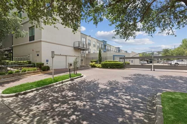 MLS: 20984733 Condo For Sale