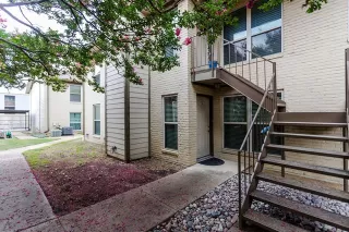 Photo #2: 20984784 Listing 