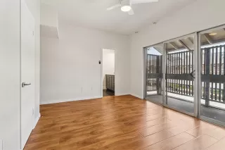 Photo #3: 20984857 Listing