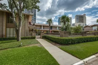 Photo #2: 20985090 Listing