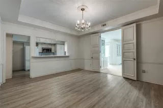 Photo #6: 20985090 Listing