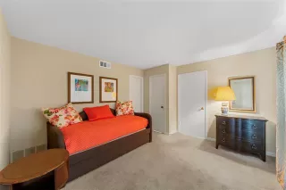 Photo #5: 20985401 Listing 