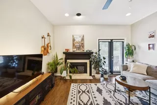 Photo #4: 20987324 Listing 