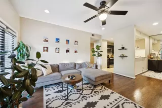 Photo #6: 20987324 Listing 