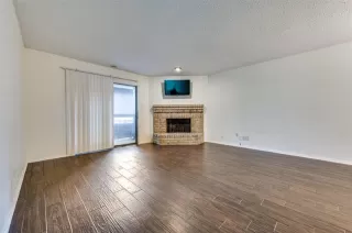Photo #4: 20987618 Listing 