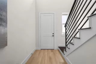 Photo #4: 20988104 Listing