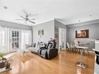 Photo #5: 20988298 Listing