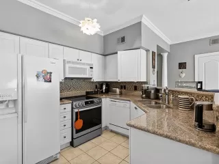 Photo #6: 20988298 Listing