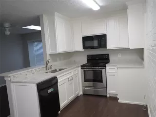 Photo #5: 20988437 Listing 