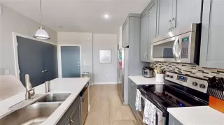 Photo #4: 20988601 Listing