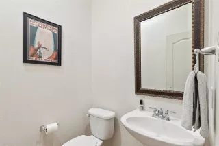 Photo #6: 20989452 Listing