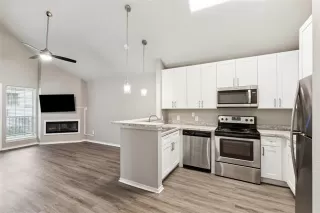 Browse active condo listings in SABLE RIDGE