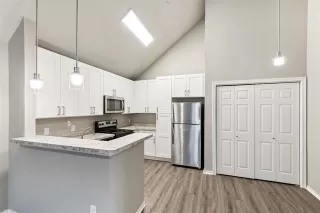 Photo #2: 20989466 Listing 