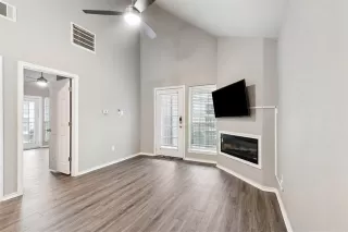 Photo #5: 20989466 Listing 