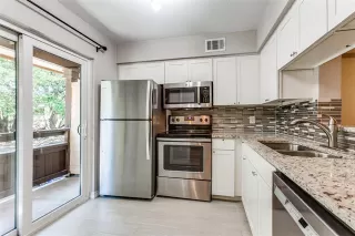 Photo #6: 20989536 Listing 