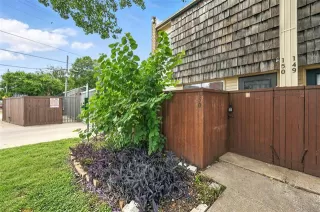 Photo #2: 20989717 Listing