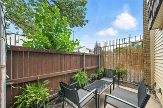 Photo #3: 20989717 Listing