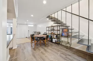 Photo #3: 20989761 Listing 