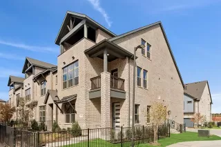 Photo #2: 20989790 Listing 