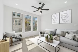 Photo #6: 20989874 Listing