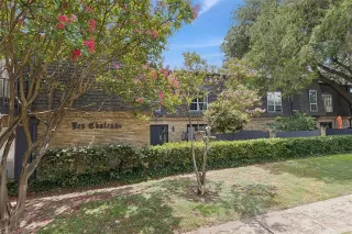 Photo #2: 20989951 Listing 