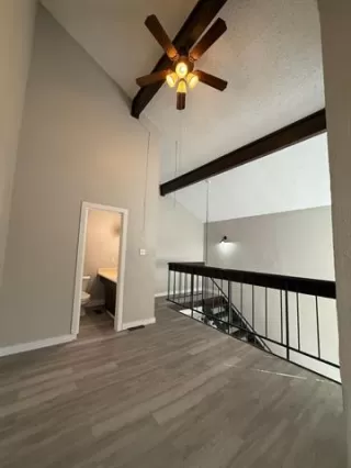 Photo #5: 20990566 Listing 