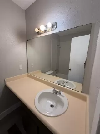 Photo #6: 20990566 Listing 