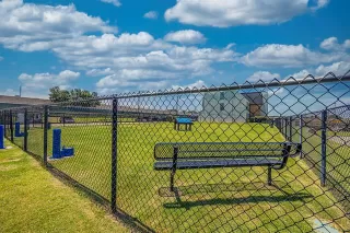 Photo #4: 20990904 Listing